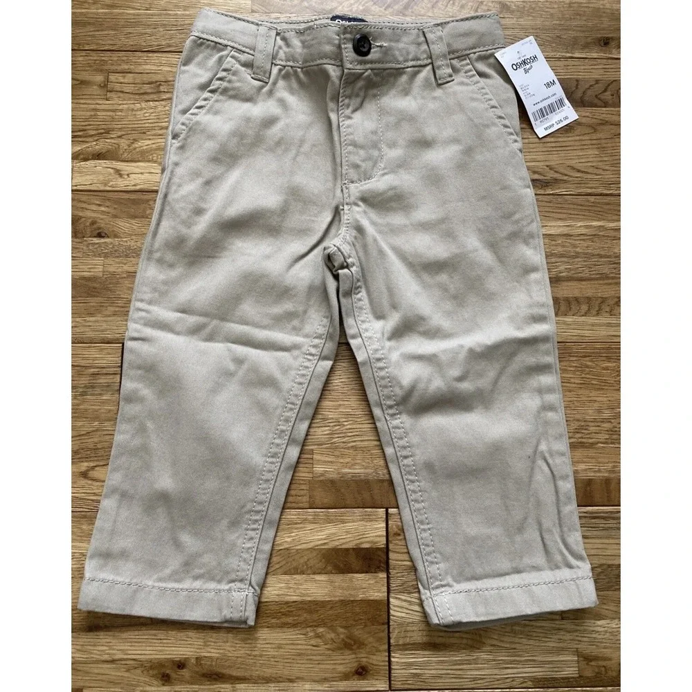 NWT- OshKosh B'gosh Boys Toddler Khaki Chino Pants 18‎ Mo